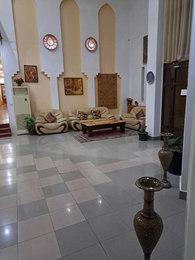 Karavan Hotel Buhara Exterior foto